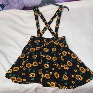 This is a overall skirt make of 95% cotton, 5% spandex!